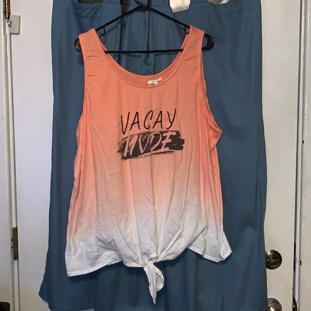 NWT! Hombre Vacay Mode Tank